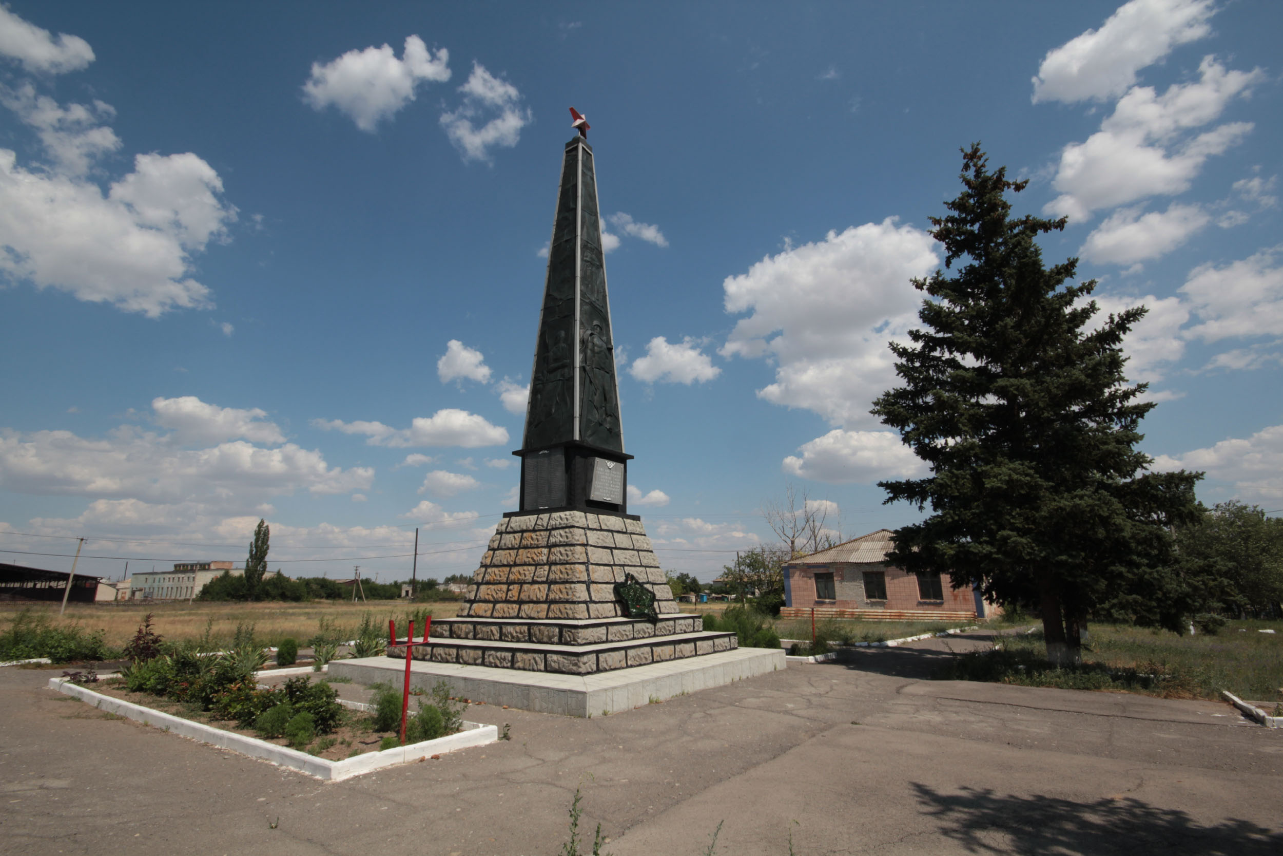 Памятники вов в ростовской области фото и описание